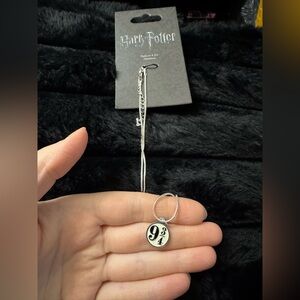 Harry Potter 9 3/4 Pendant Necklace 18” New